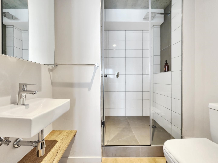 0 Bedroom Property for Sale in Sea Point Western Cape